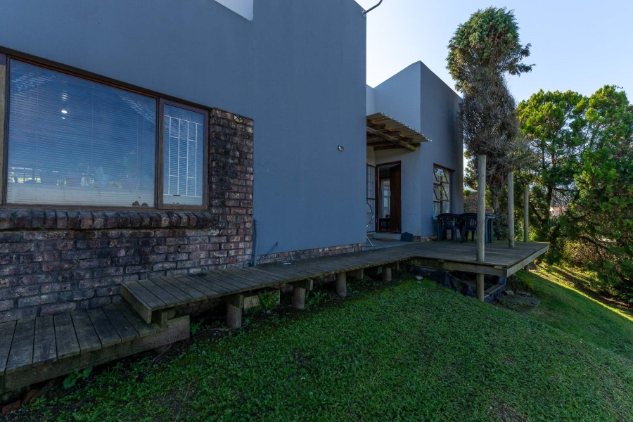 5 Bedroom Property for Sale in Denneoord Western Cape